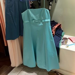 David’s bridal. Size 10. Worn once. Needs dry cleaning.